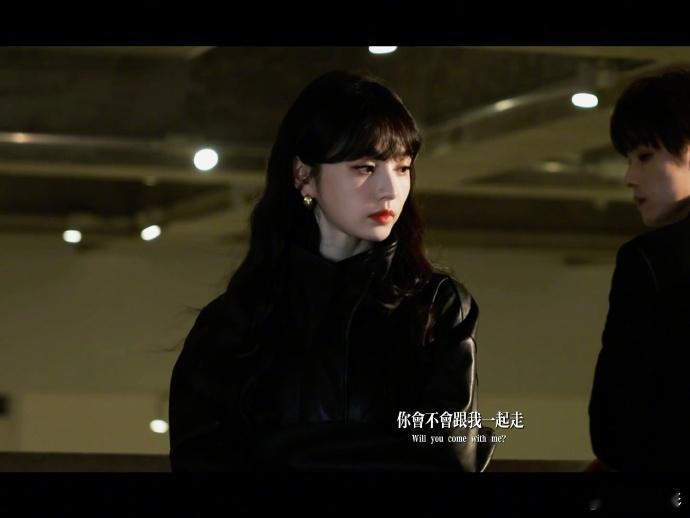 田曦薇港风靓女   田曦薇港风靓女简直就是太美了呀，港风的味道绝对就已经a到我了