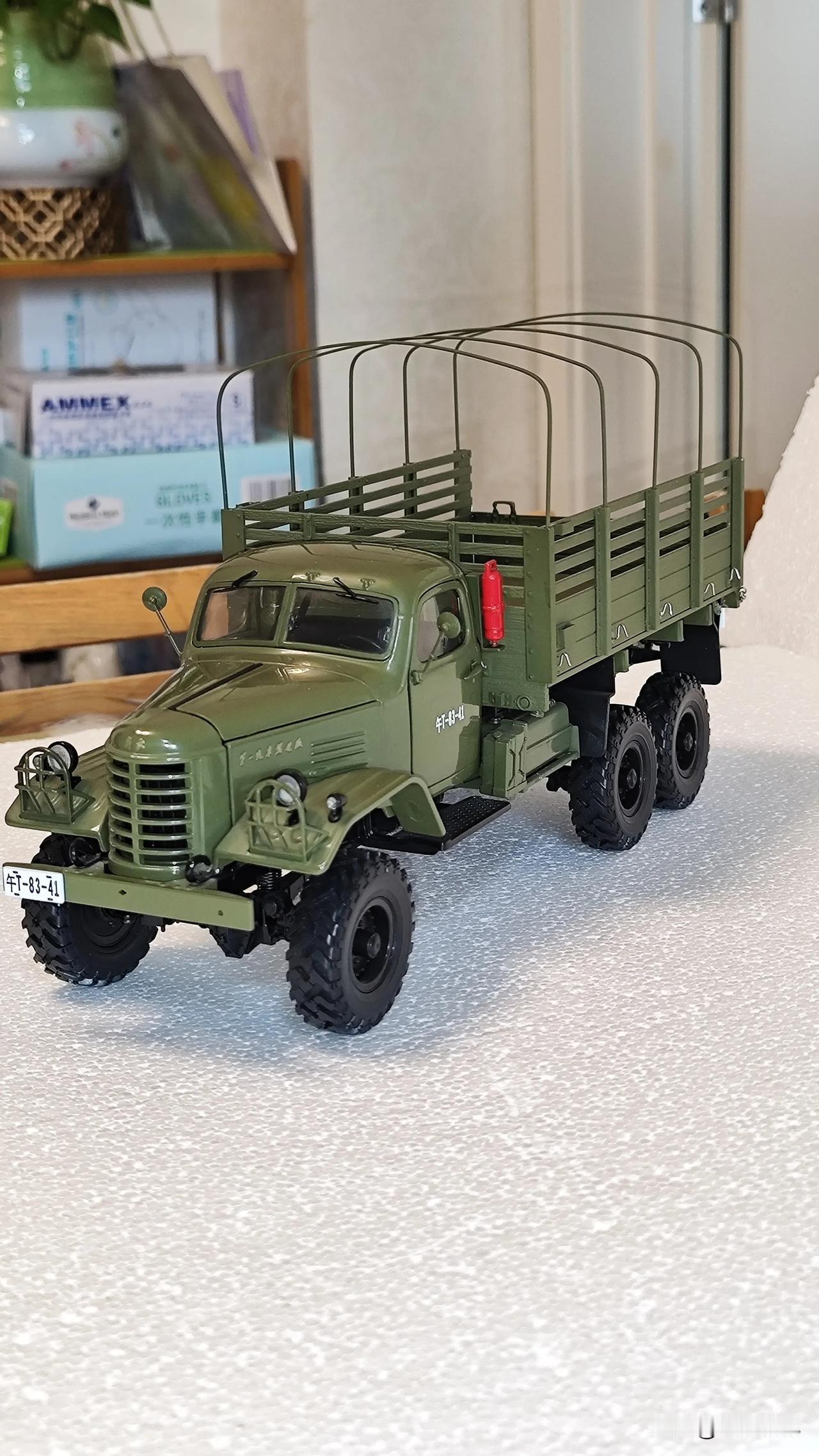 解放CA30軍用卡車， 中国第一輛解放牌系列卡車―CA30（6×6）2.5吨越野