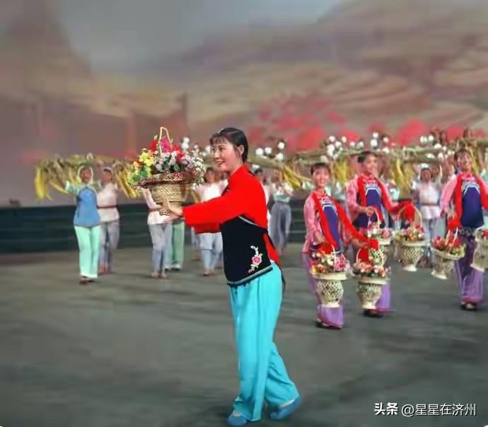 “人民艺术家”郭兰英，
已经被确认去世，
她的遗嘱，
让很多网友感动……
她在生