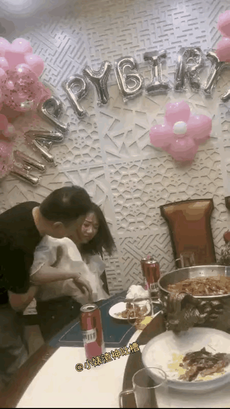 一顿饭下来，美女主动约你！
1. 选地方别瞎装！ 头回约会，别上来就硬扛着压力去