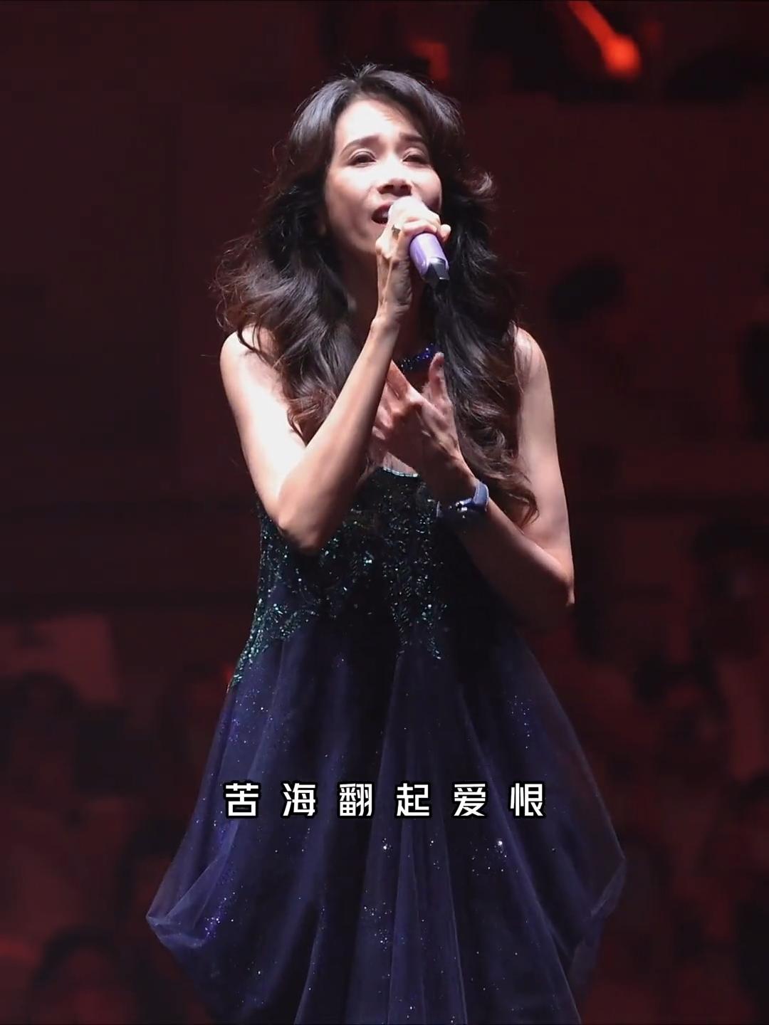 7月11日周星驰的《功夫女足》会全国公映，莫文蔚在7月5日郎朗音乐会上再唱《一生