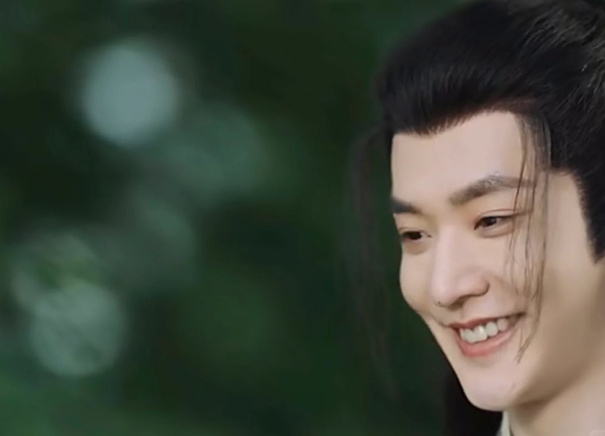 原来邓为笑起来长这样 为为笑起来好看！眼睛有星星！ 这么好看的男人，无可挑剔 
