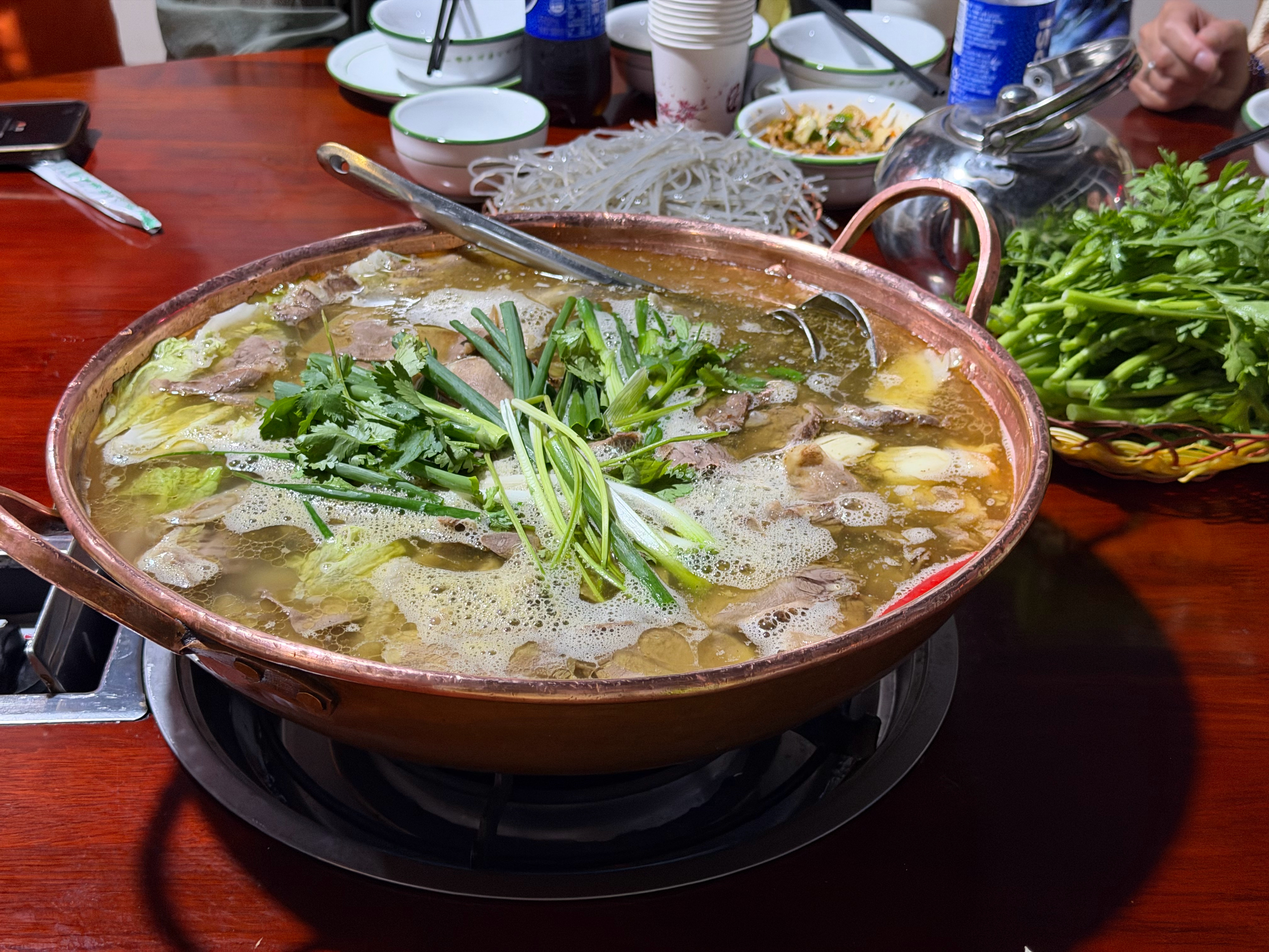 晚上好，来吃个云南腾冲铜瓢牛肉