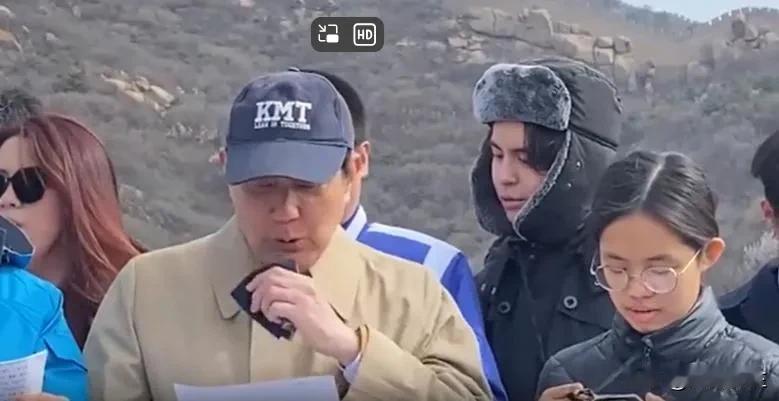 马英九又哭了，登长城唱《长城谣》时没忍住（多图）

如下面截图所示，
据台湾中时