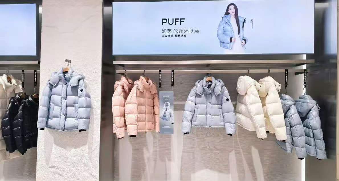 [流鼻血]王楚然就是总能带来惊喜期待官宣了今年的星品也是投到手软 ​​​