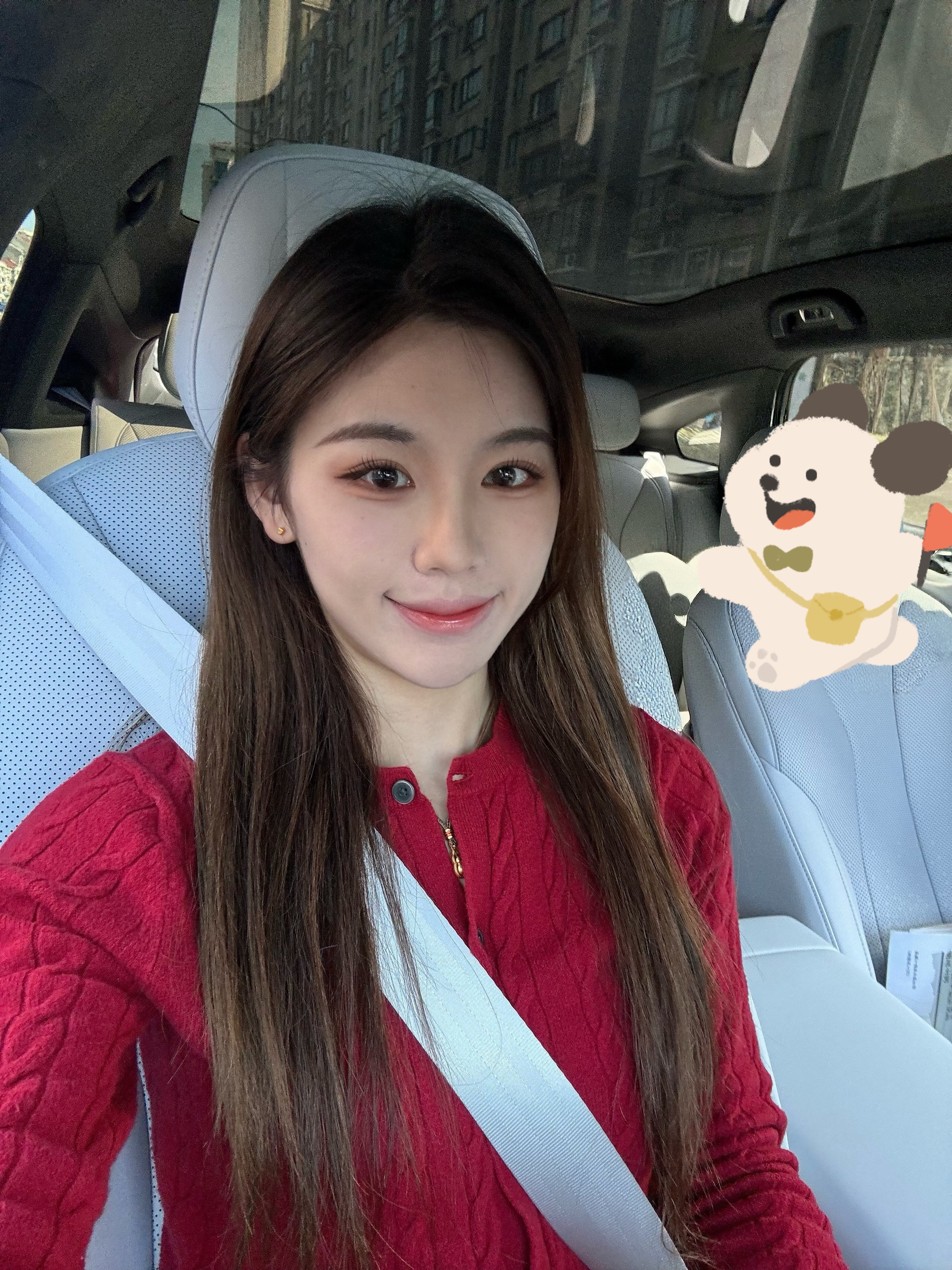 周末快乐！🎉上个周基本都不在家终于有时间开带小苹果出去洗澡了！我发现让它在脚垫