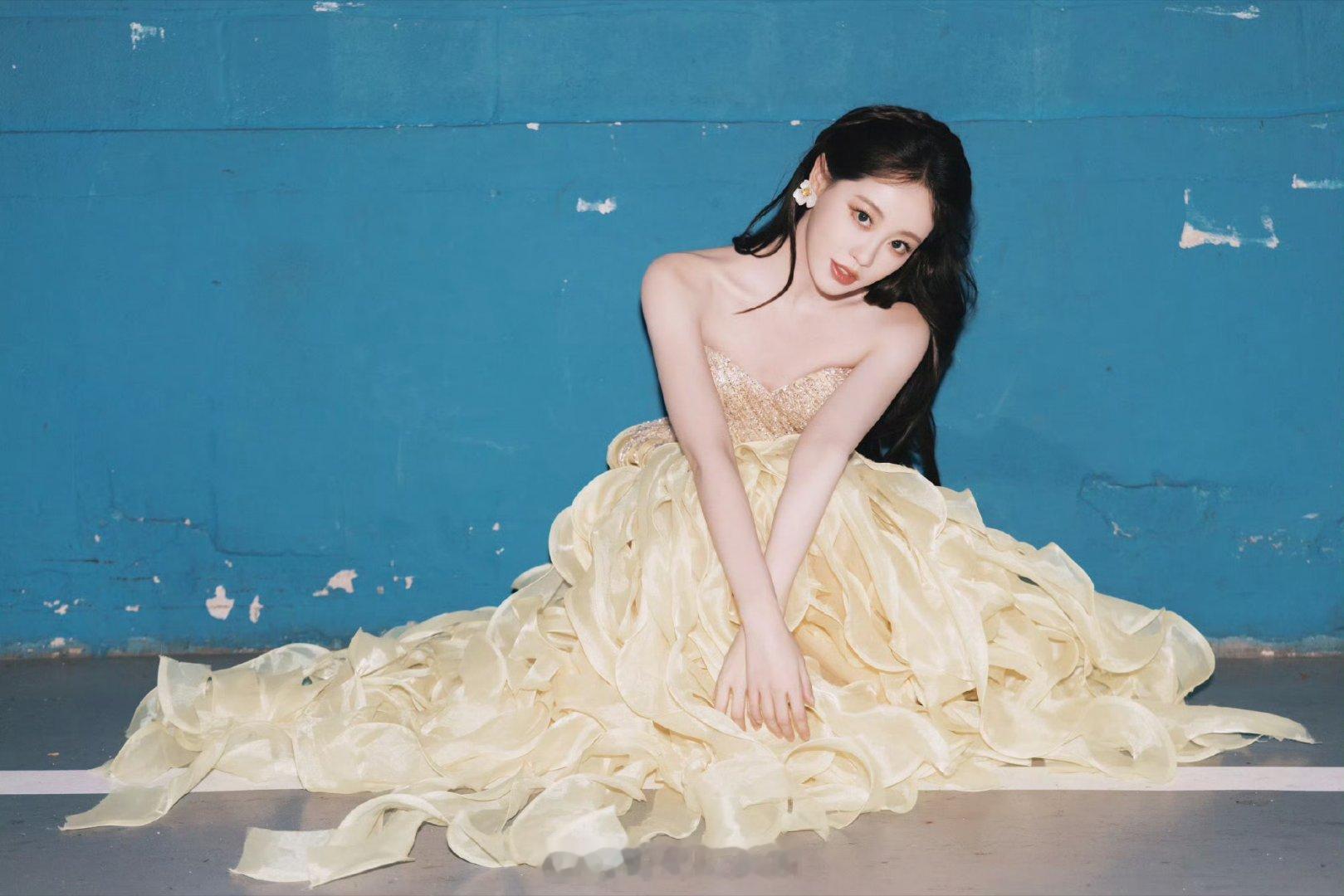 祝绪丹zxd祝绪丹姬紫月 💛祝绪丹遮天 让大雨打破了所有的阴霾，我想你早就已无