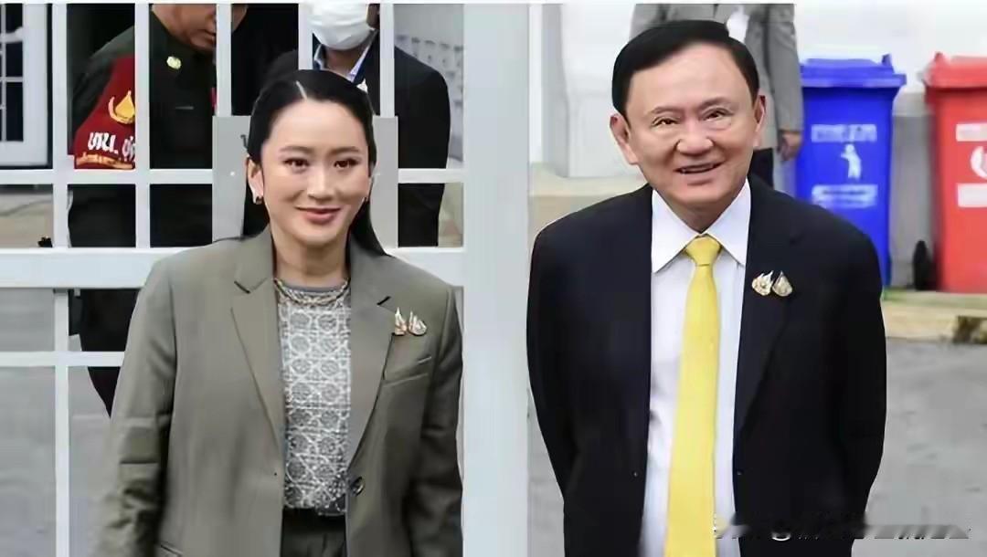 他信只要有点风吹草动，保守党就会收紧那根捆着他信手脚的绳索，看是他信的无奈，实则