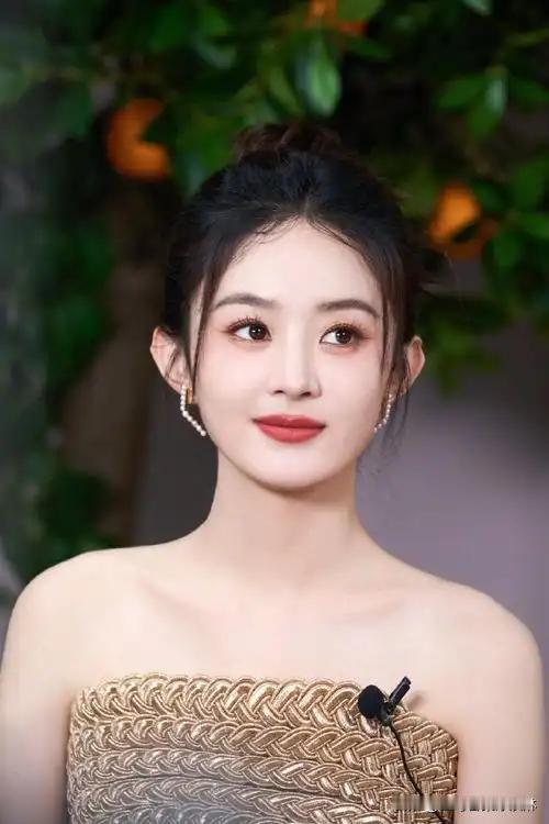 感觉现在无论是电视奖项还是电影奖项，都在偏向年轻一代的演员，这次金鸡奖提名也有不