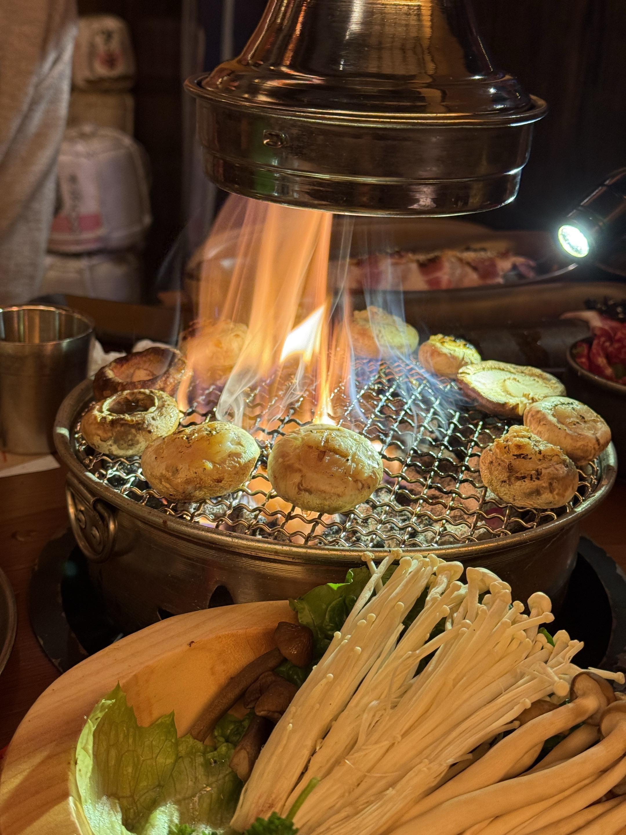 “大师，七情六欲咋只剩食欲了”