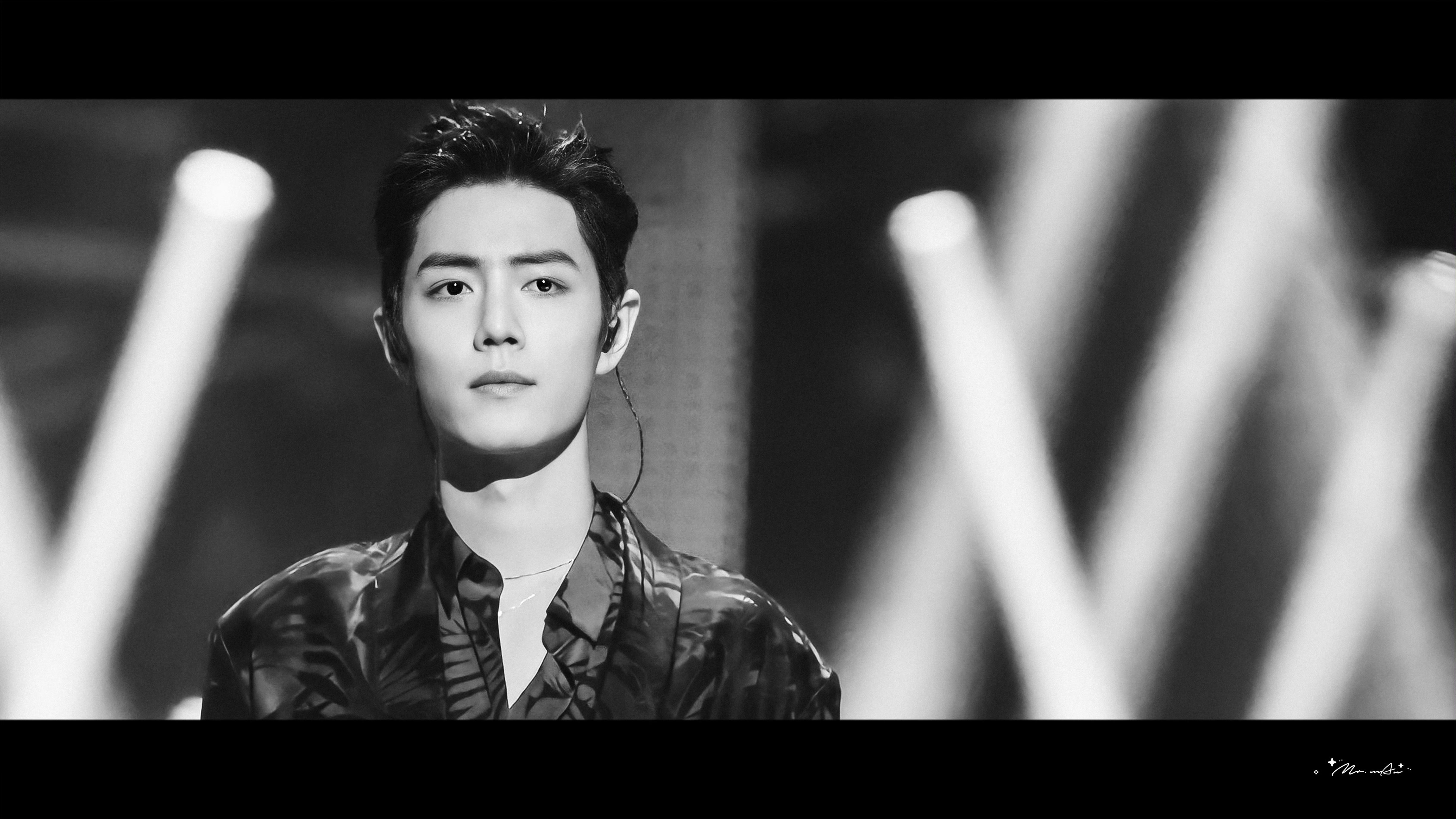 主唱大人超级帅！好燃的舞台战！肖战故意把穿什么听成了吃什么肖战