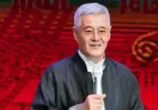 赵本山09年拍完乡村爱情突然倒下，脑动脉瘤破裂，差点没救回来。
出院后他像换了个