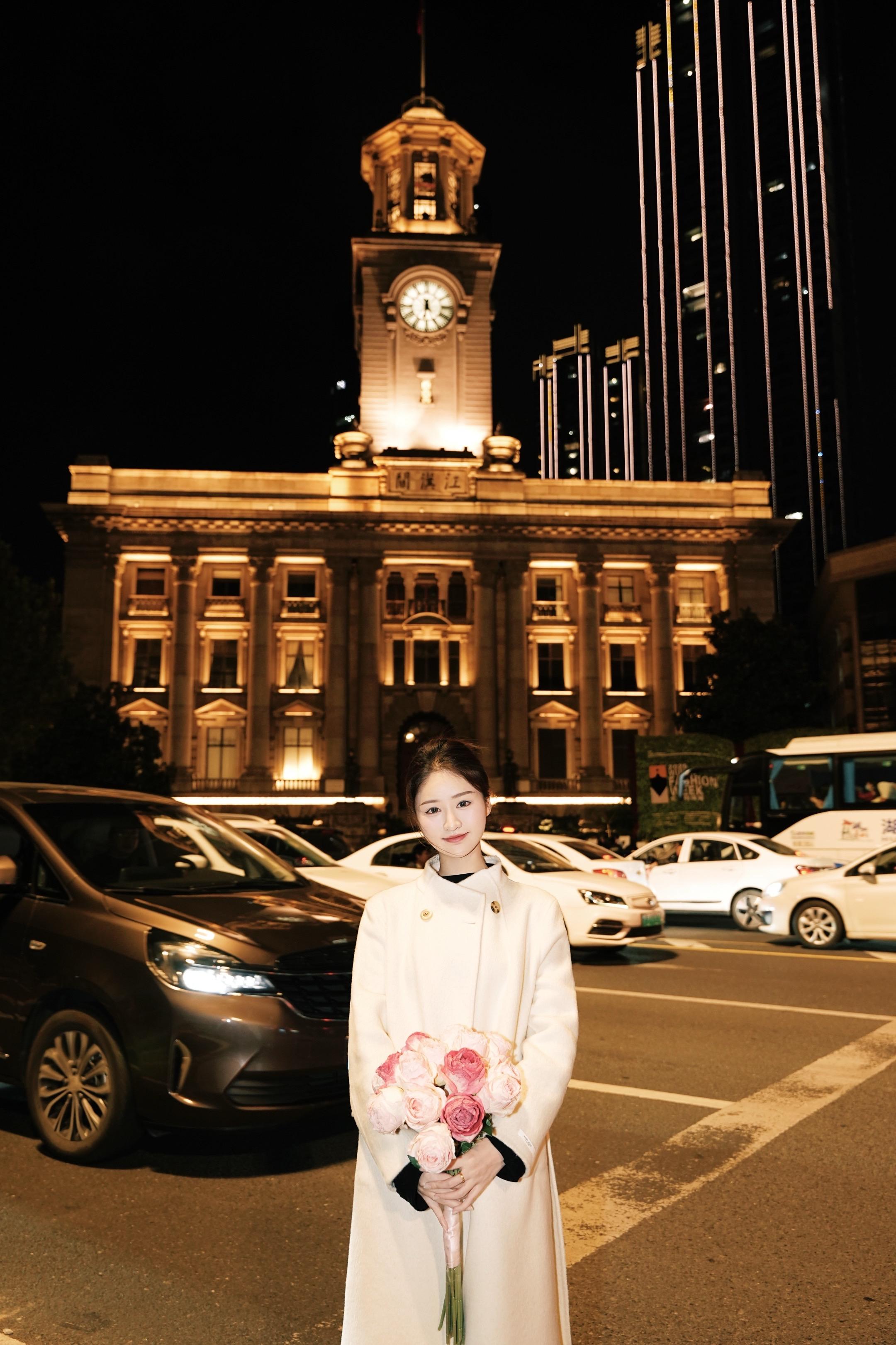 我不再像那几年 那般偏激 我越来越柔和 宽容 因为有越来越多风景填满我的心