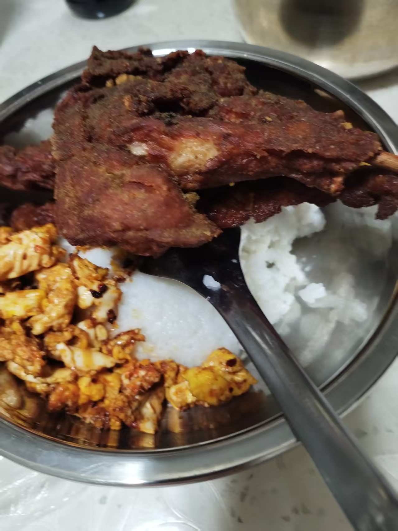 我的大鸡腿到了，好大一只，正新鸡排店的。 