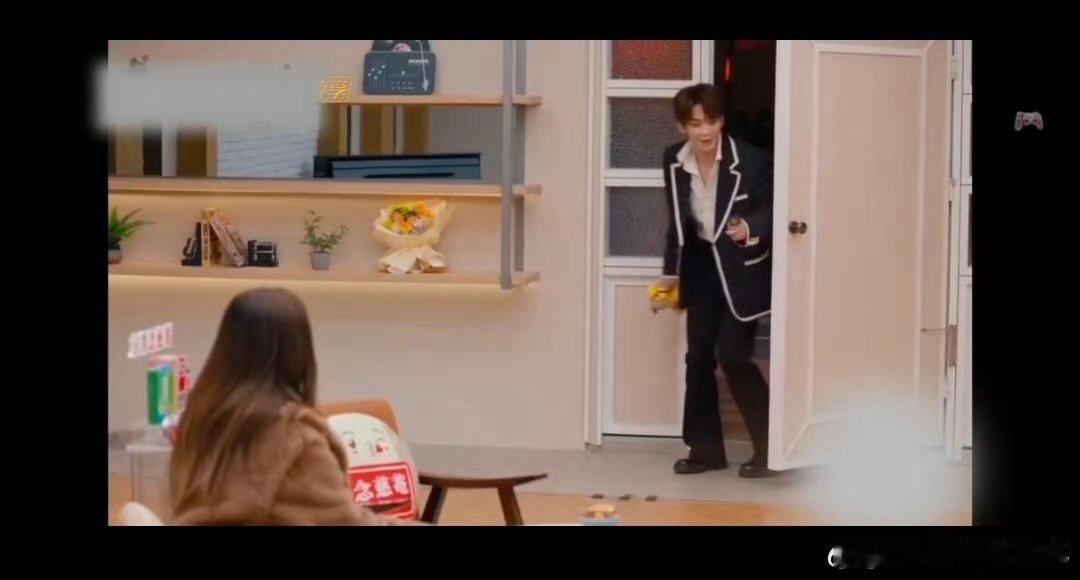 王赫野把芒果台门把手掰掉了 声生不息 建议芒果台给王赫野单独配个加固门把手！这力