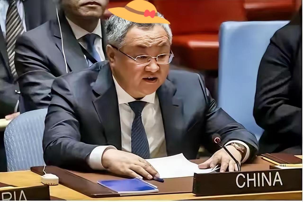 傅聪大使联合国仗义执言：霍尔木兹海峡受阻，祸根在美以！
 
当地时间4月27日，