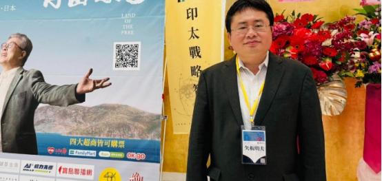 大快人心！长期支持“台独”的日裔台籍媒体人矢板明夫周一在台湾演讲被人揍了！他被打