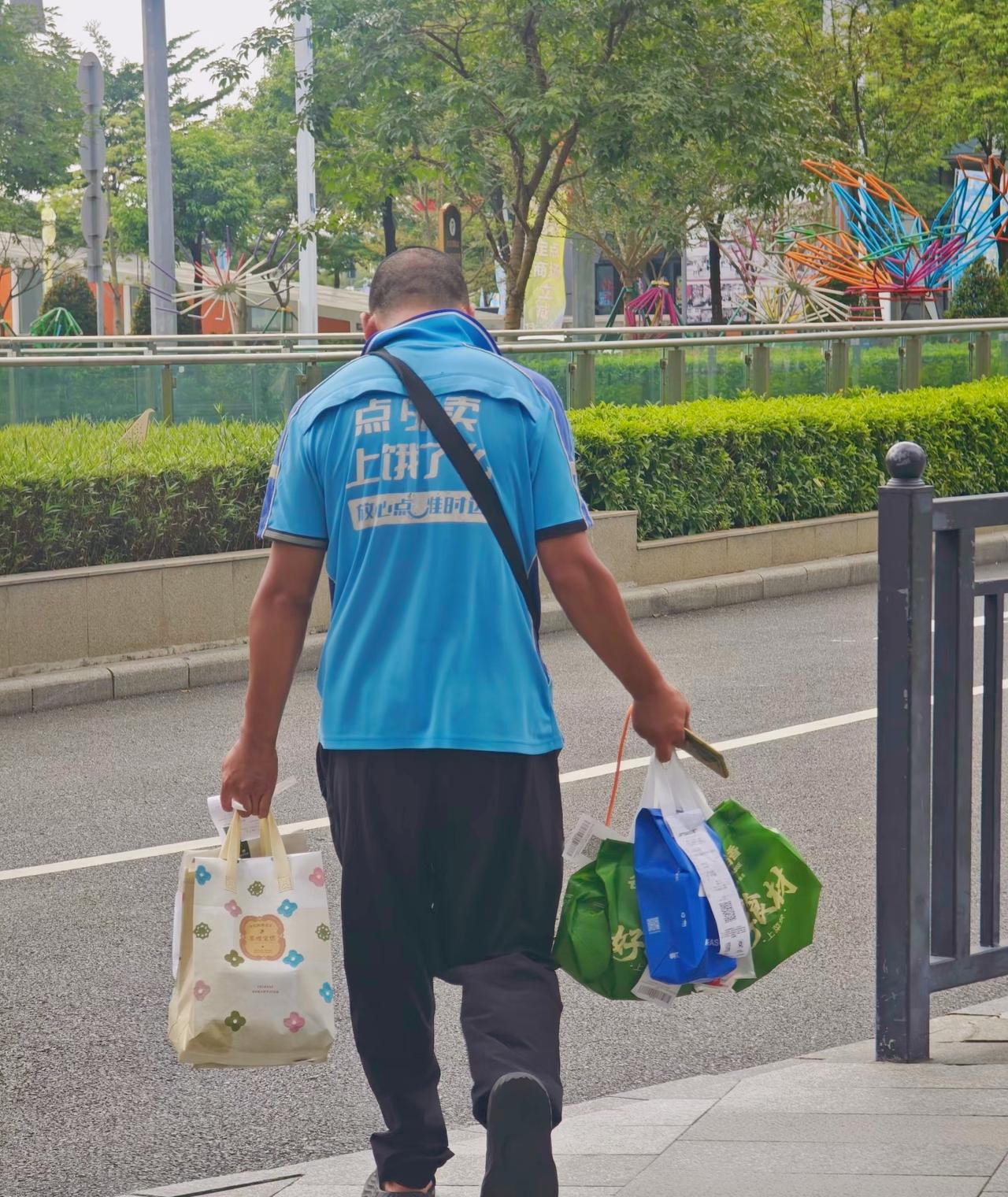 你先把欠的债还上了 ，然后才会好起来 不单是金钱，还有人情债 、良心债。最近时常