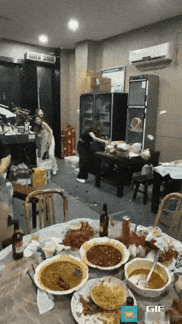 这激烈程度，
不亚于现在的俄乌局势。