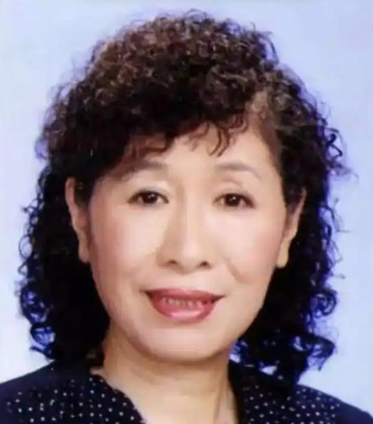 1985年，开国上将叶飞卧病在床，听闻小女儿叶之枫因泄露国家机密被捕，沉默许久后