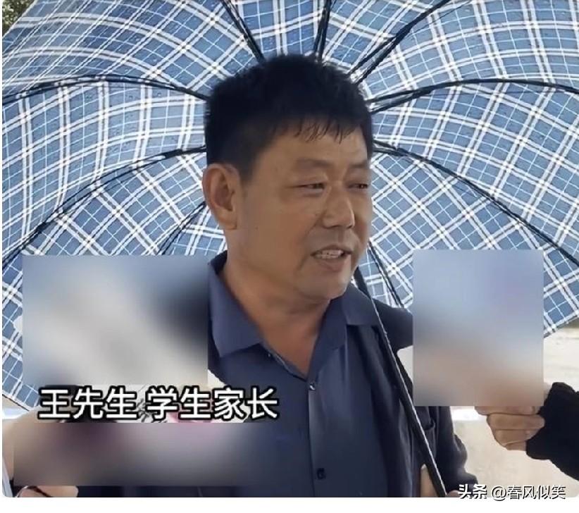 河南14岁男孩在拓展营内被教官猥亵，事件发生后，孩子不敢出门。
此前也有报道，一