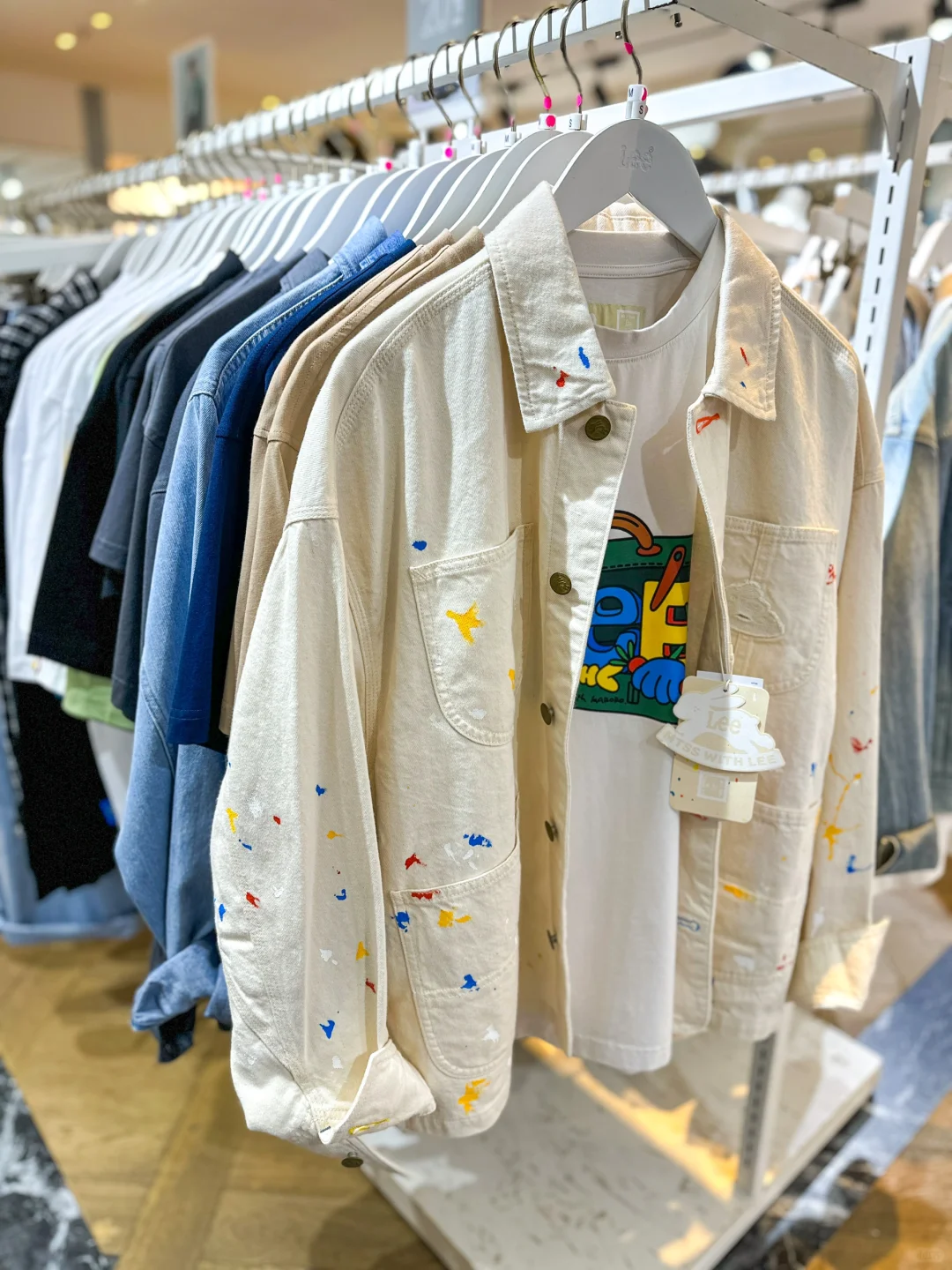 关于我买到巨巨巨显身材的牛仔服