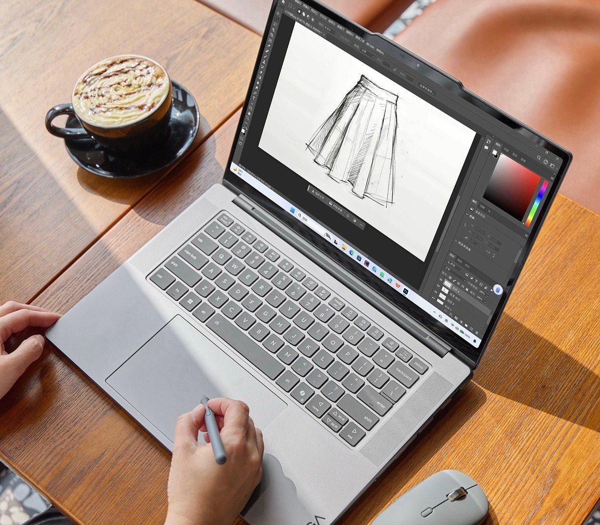 联想 YOGA Pro 15 Aura AI 元启版兼顾了轻薄机身和旗舰性能，在