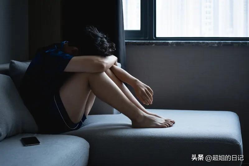 为什么中年演员不能演少女?
因为是演出来的少女，造作假的很，观众有被戏耍和不被重