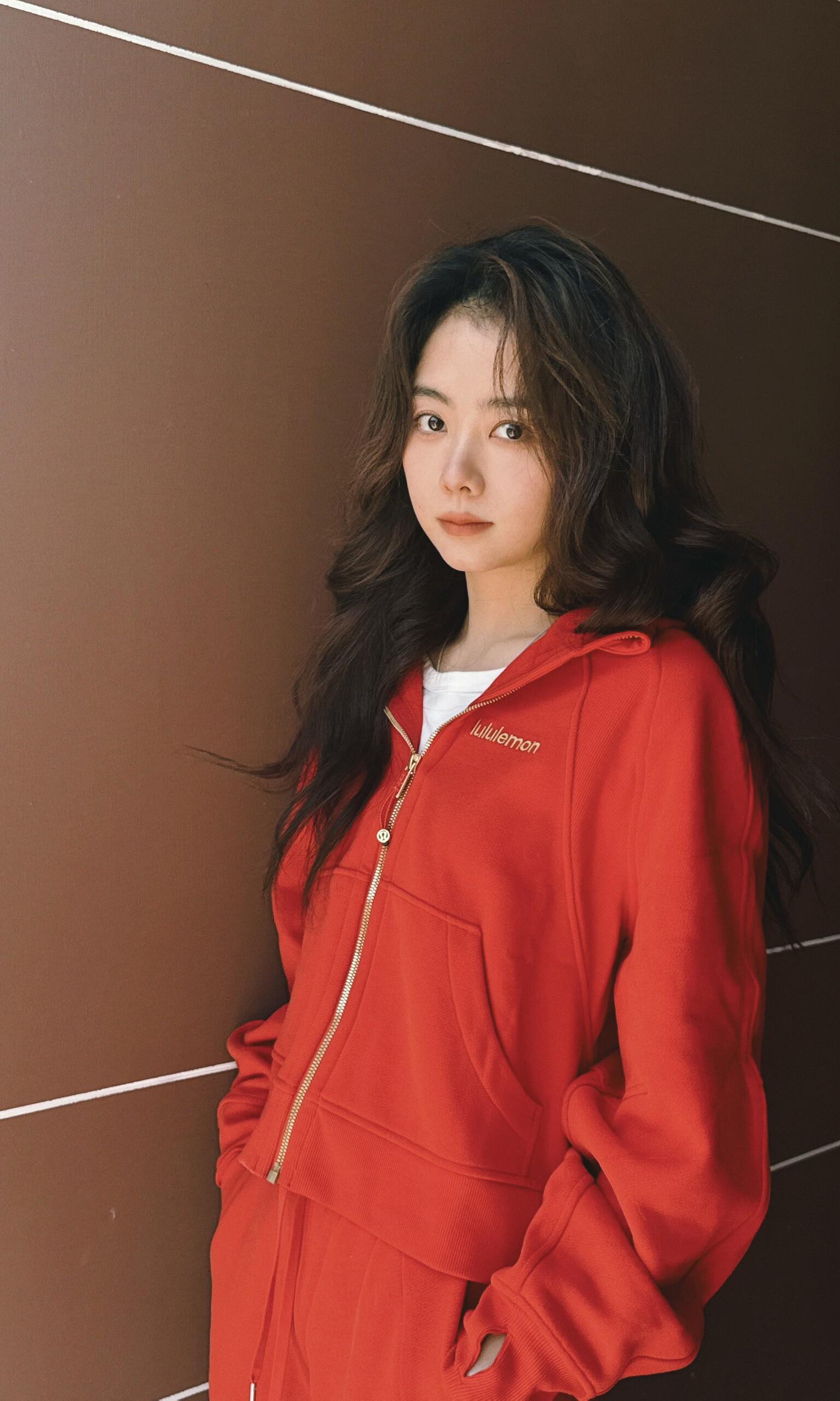 谭松韵我的山与海 26.02.25 工作室📕那还说啥了，互联网送你了🤲🏻两