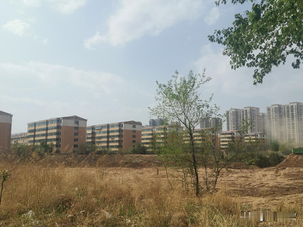 房租都开始涨了，你还说楼市不会回暖吗？
说房价不会上涨的，那都是一厢情愿的！楼市