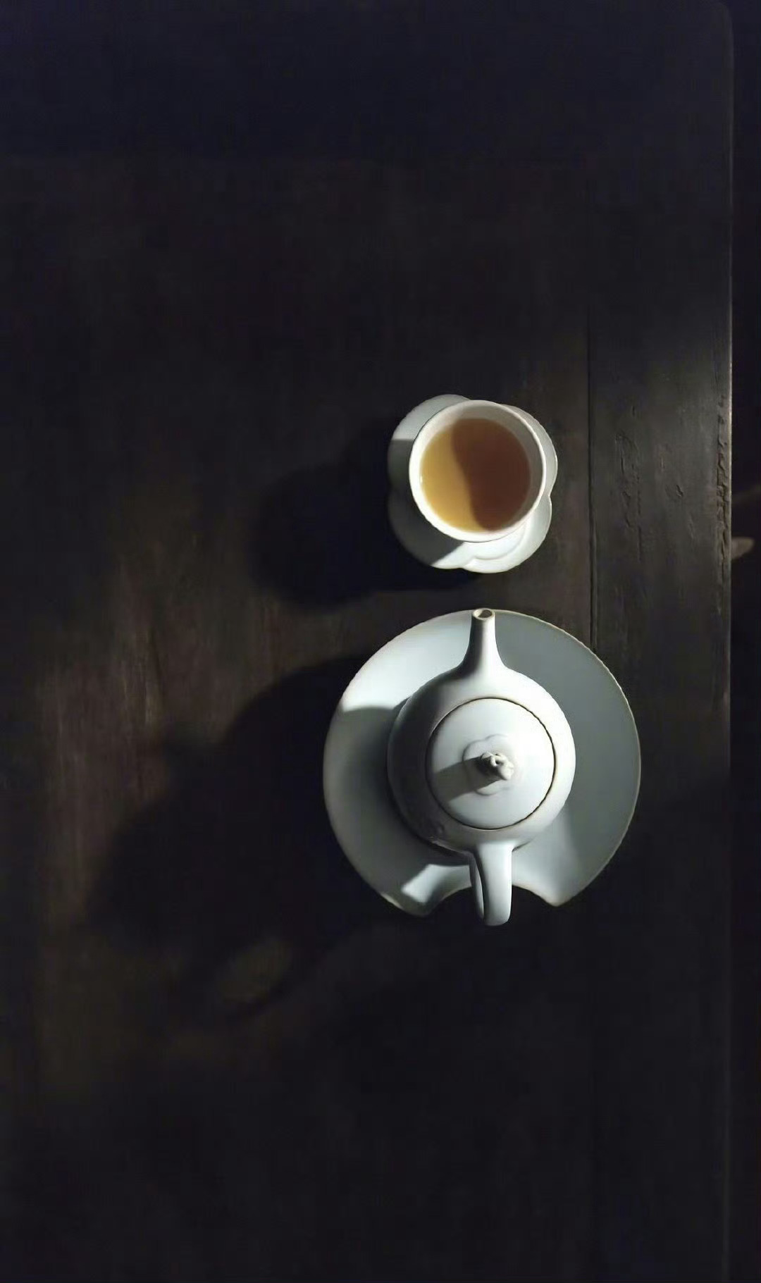 爱上自己每一天的日常生活，这其实是爱的基础，有了这个基础，才能生长出其它的爱，爱