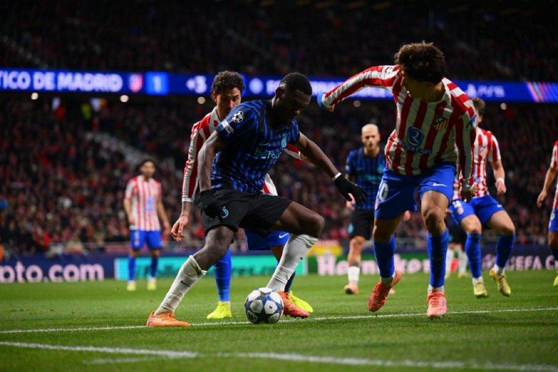 本赛季目前为止17场比赛输了5场国际米兰热点解读 这表现显然无法令人满意… 