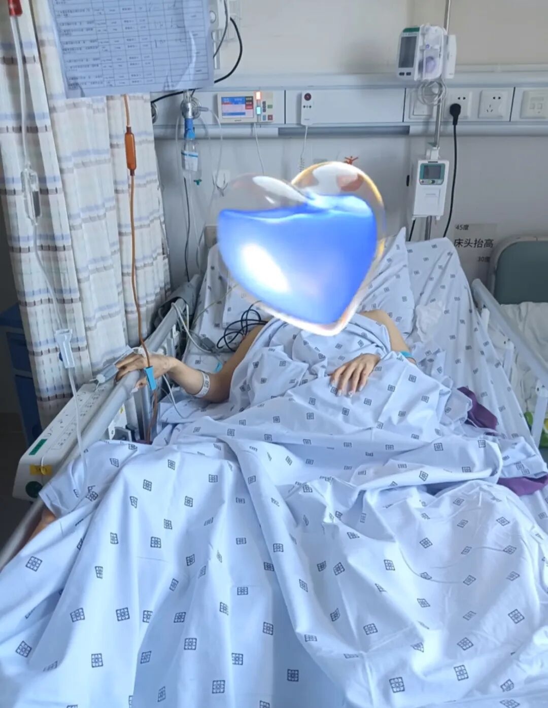 21岁女子从18层坠楼受重伤，家属：事发时与男友吵架到凌晨四