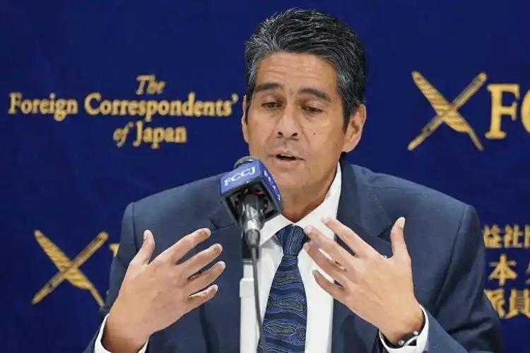 帕劳这个蚂蚁小国竟敢对中国说三道四。
帕劳这个全国人口才1.8万的太平洋小岛，规