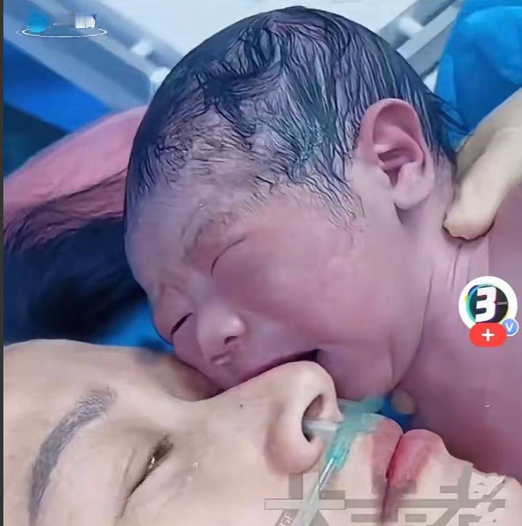 山东，一家医院里，有个刚出生的小宝宝，从妈妈肚子里出来，一下子换了个陌生环境，大