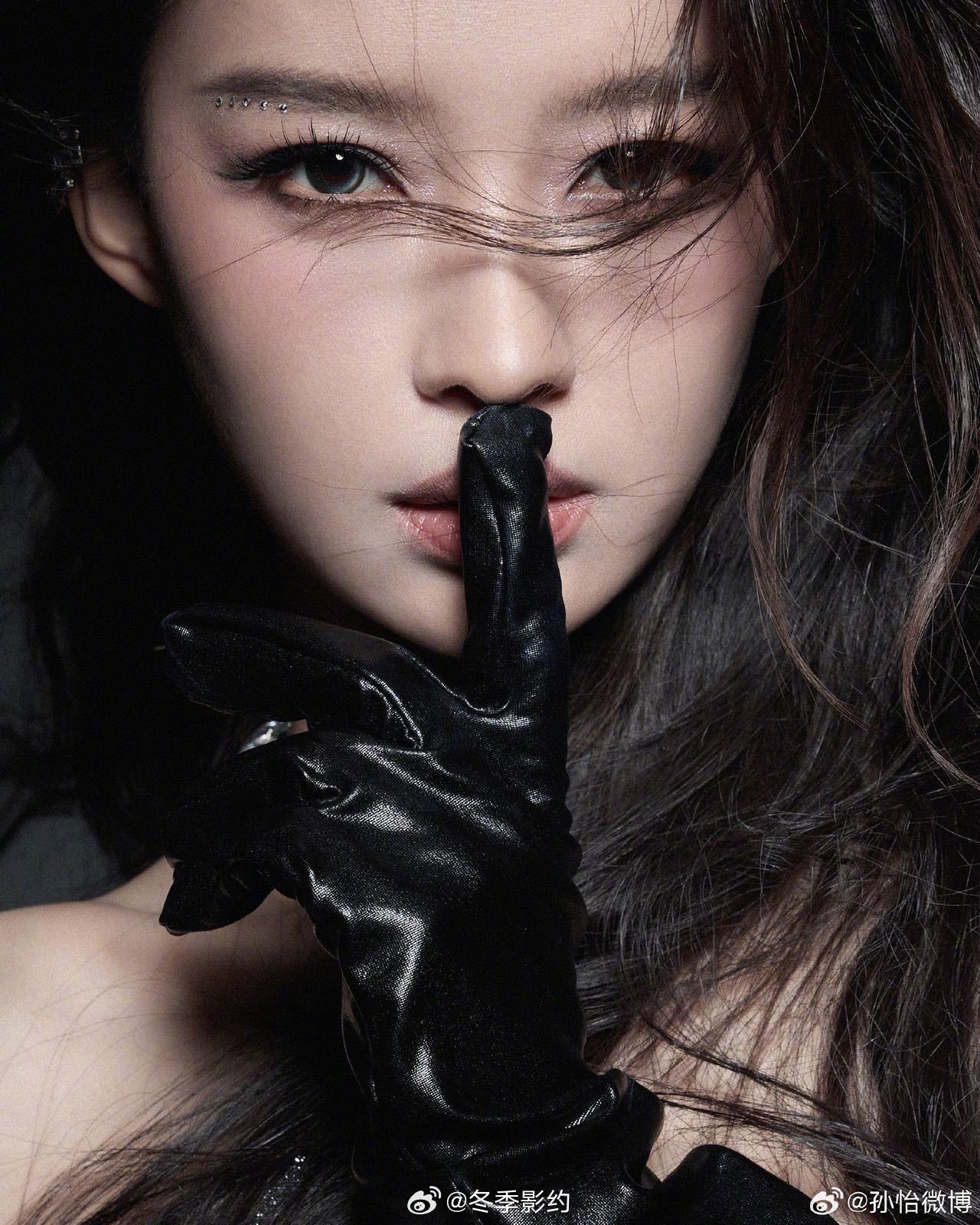 瞿颖现场问AI孙怡能不能夺冠 以前觉得哭得好看是骗人的，直到看到孙怡。眼泪在眼眶