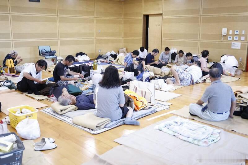 熊本地震避难所现新冠病例 官员：防疫条件有限，难防疫情扩散海外新鲜事 日本熊本县