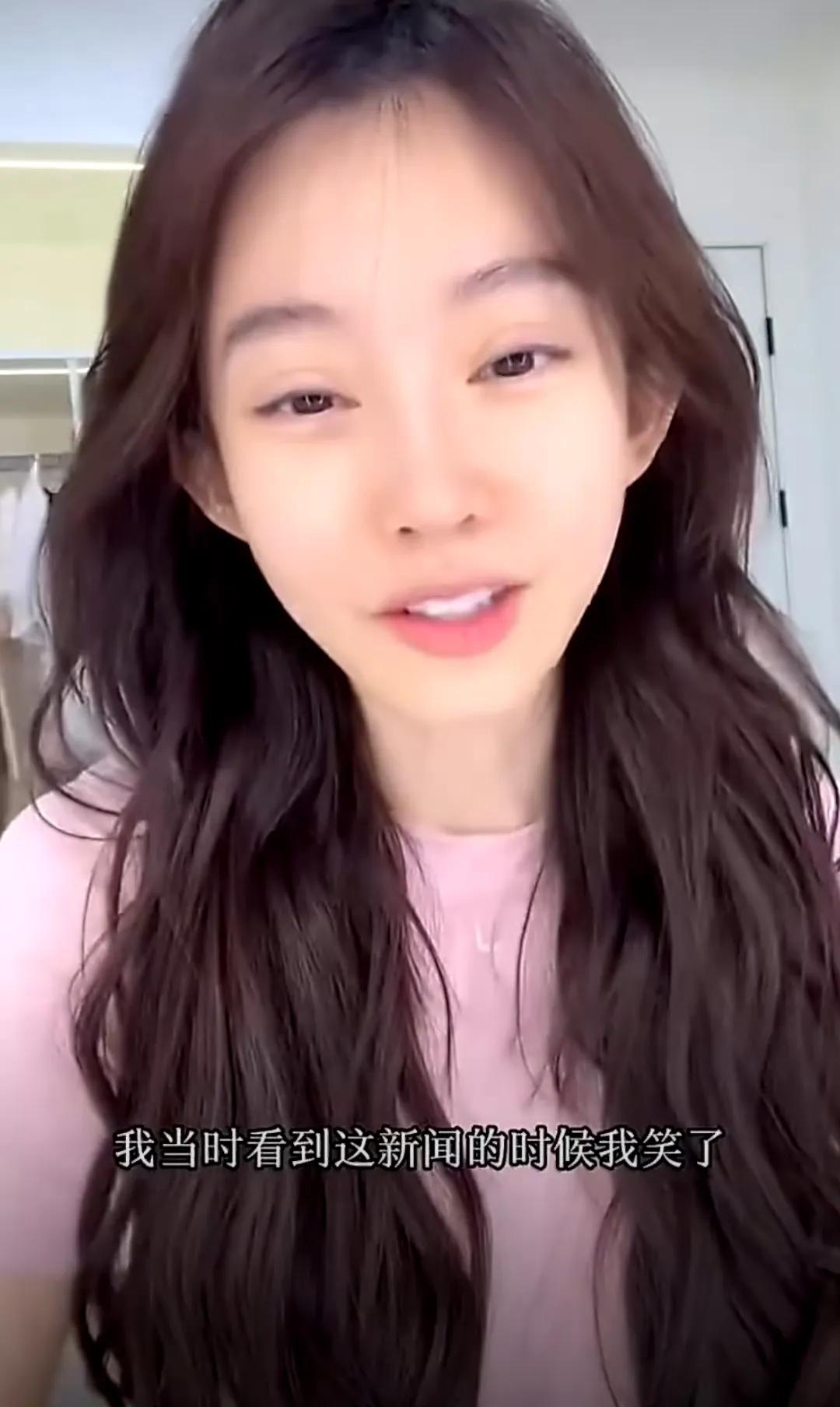 冯提莫支持主播不开美颜！
冯提莫在直播中明确支持关闭美颜功能，并提出"希望全关了