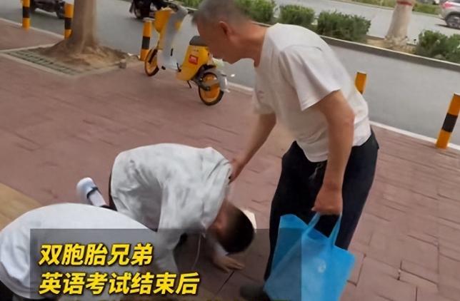 高考已经过去一周多了，但是关于高考的故事，还远远没有结束
在山东聊城，一对双胞胎