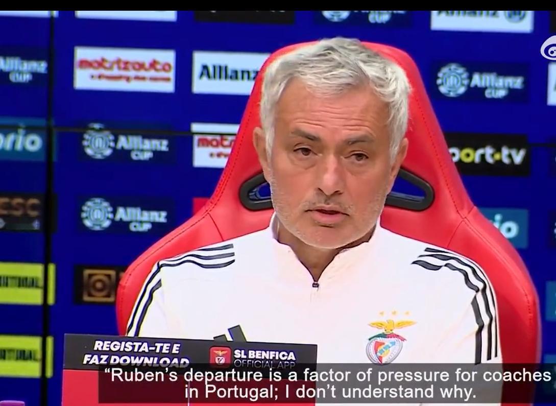 穆帅：“我不理解这为何会给葡萄牙教练带来压力，每名教练都有自己的应对方式。我对自