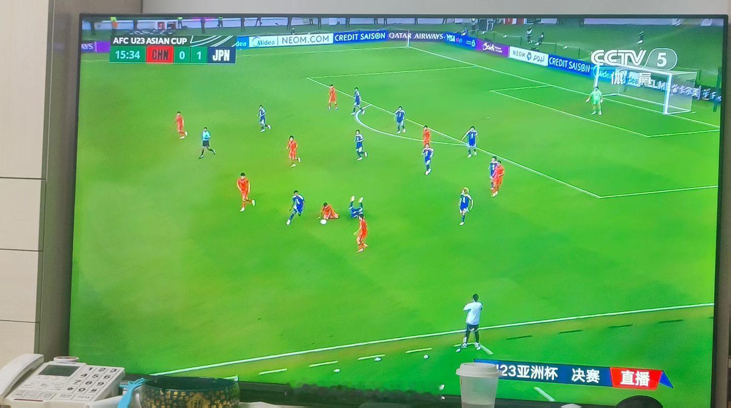 赢一场捧上天，输一场骂到死，说白了就是不愿承认：国足的真实实力，从来配不上你的期