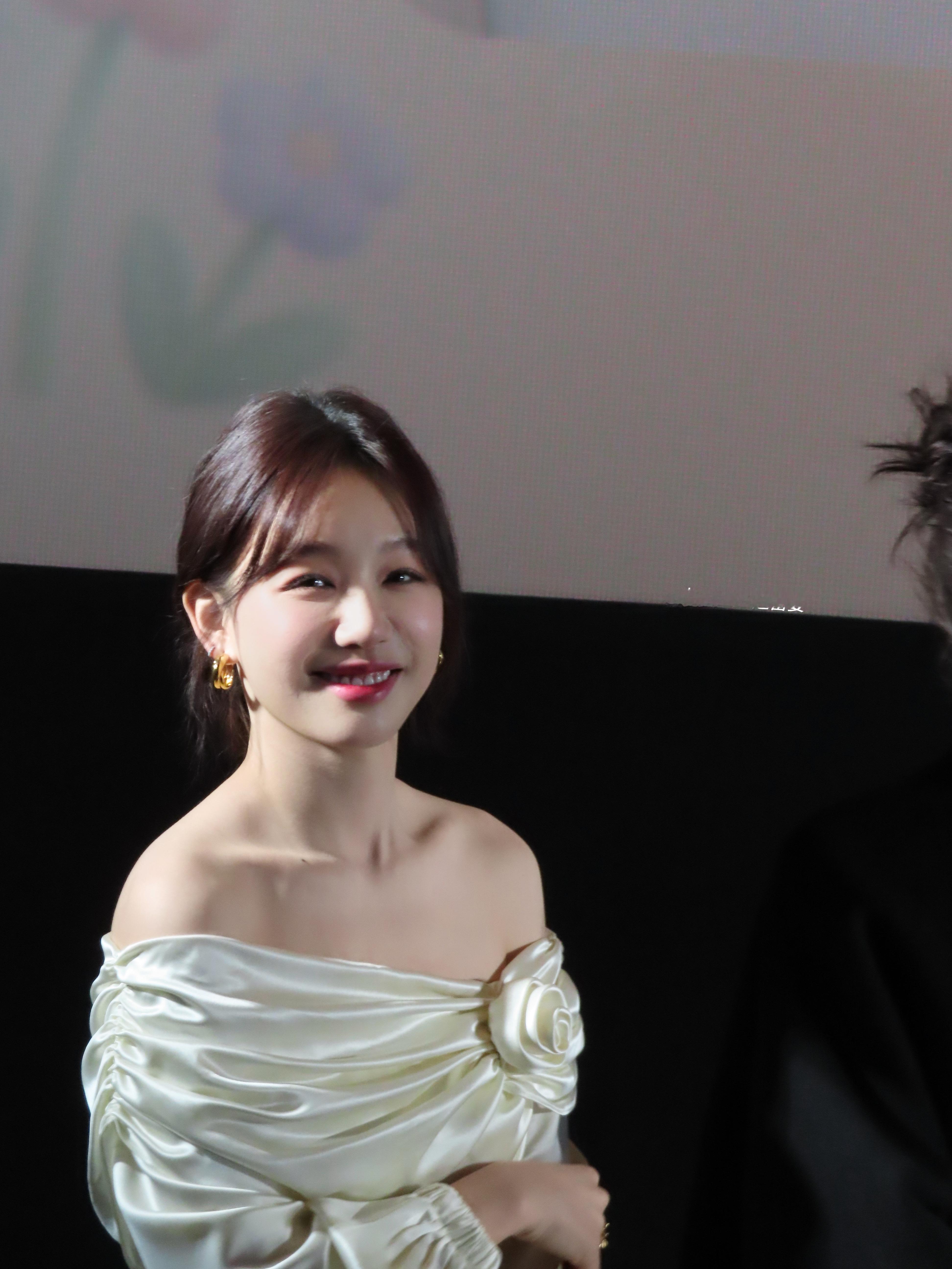 这个小彩虹很美萌吧。。生图直出都可爱成啥了🥰腾讯视频短剧节春节档徐梦洁暗处