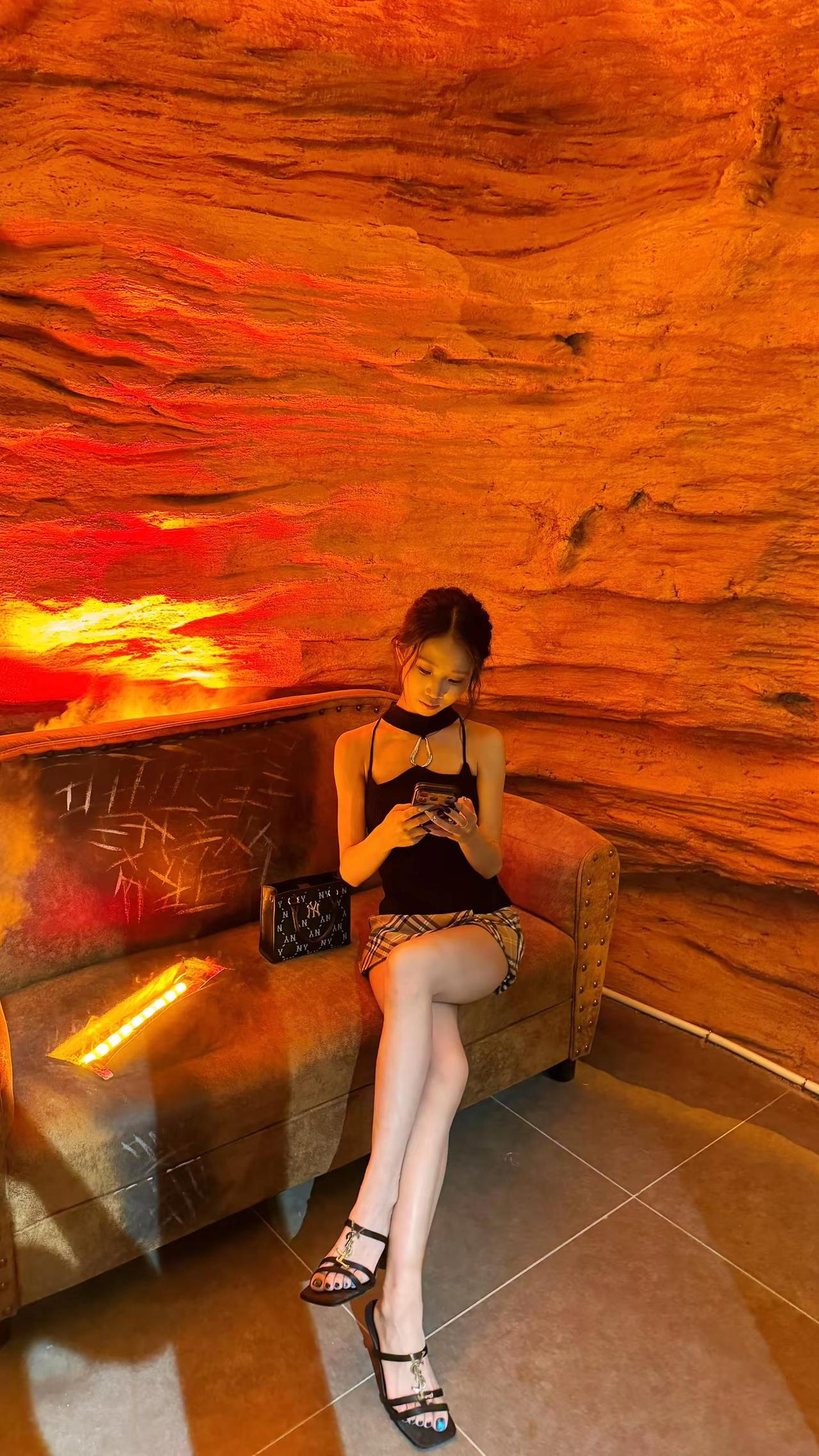 所以到底是moment重要 还是forever重要.郑中基