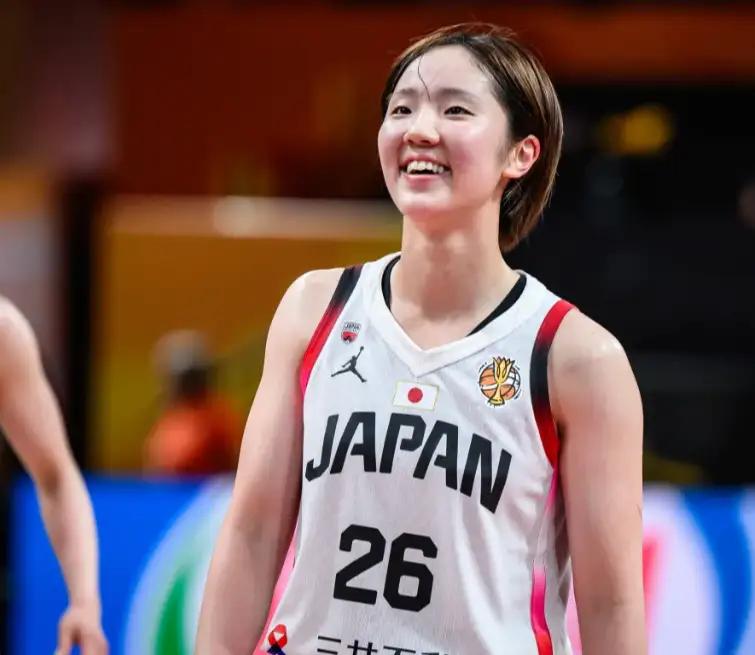 我们还是高看日本女篮了，她们并没有想象中的那么强大……！

日本女篮在附加赛以6