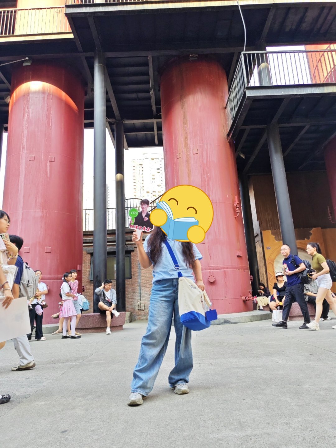 杨洋 带着杨洋打卡东郊记忆，走着走着遇到了他自己！岚图追光s全球代言人杨洋东郊记