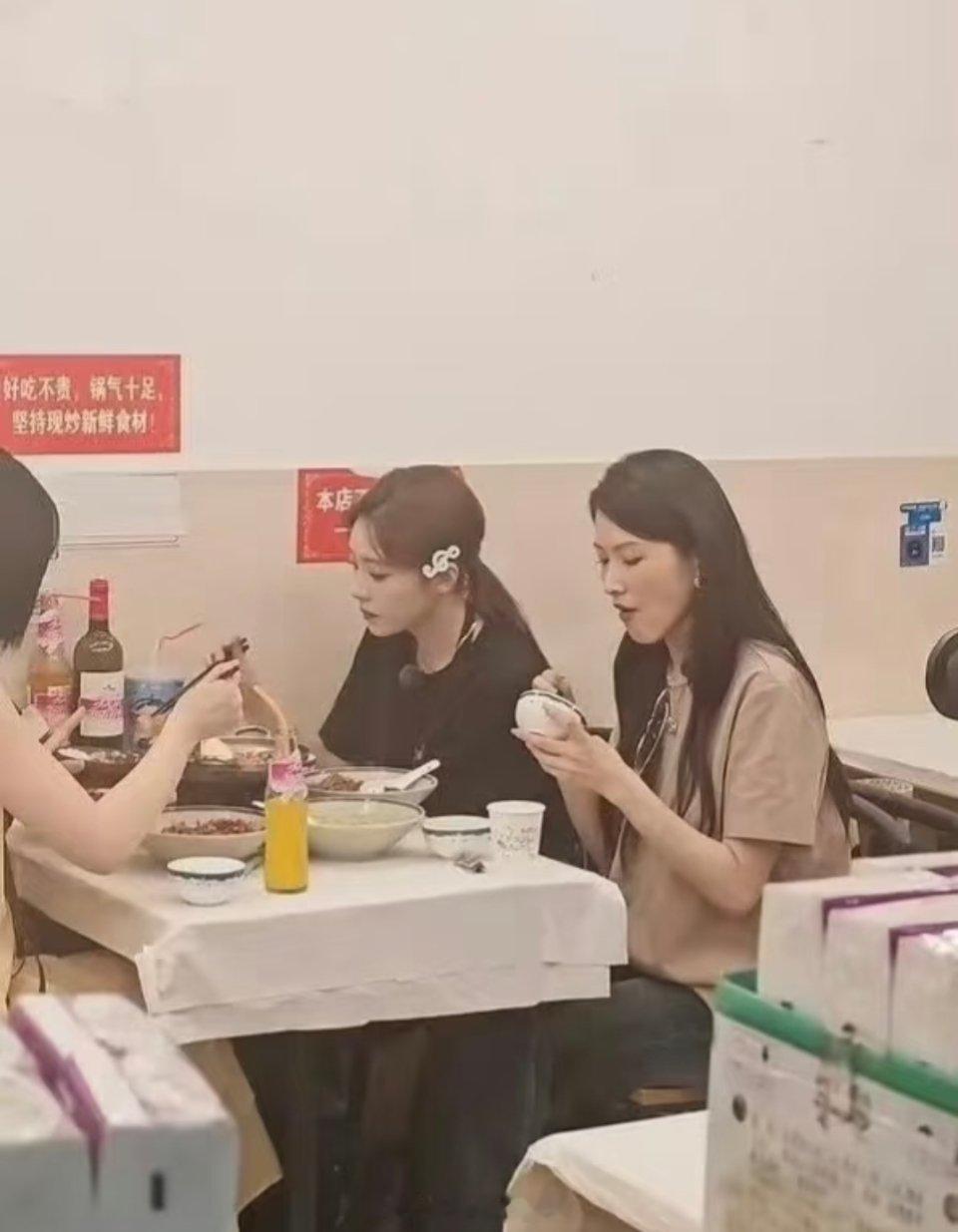 标记一下菜馆，下次去尝尝by4同款