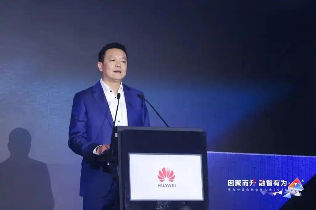 特朗普访华期间的欢迎晚宴，9位中国企业家的到场和座位安排，都有明确的商业和产业逻