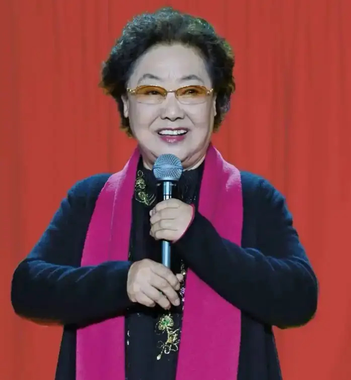 郭兰英逝世 97岁郭兰英逝世：一曲我的祖国，唱尽家国半世纪2026年8月11日1