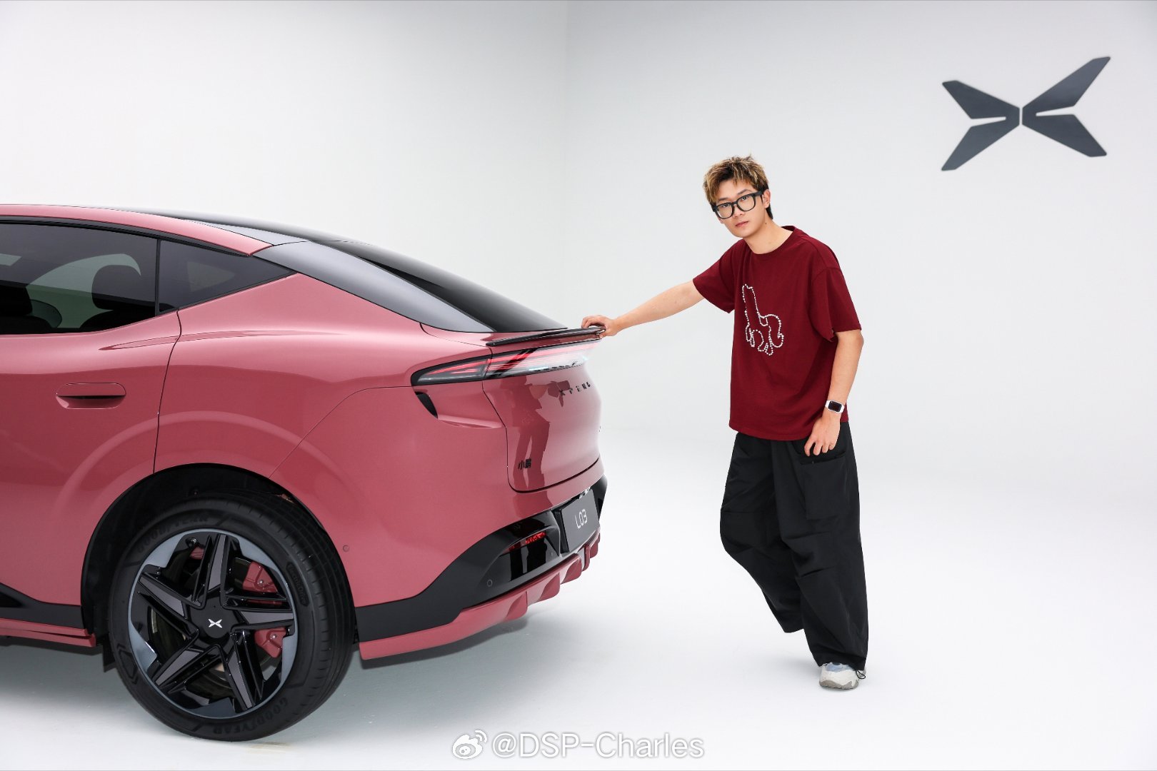 跟我上车！小鹏MONAL03太懂年轻人了
