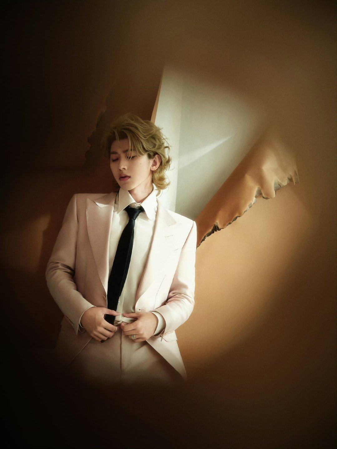 蔡徐坤 纯元的杀伤力 是谁的选秀白月光，几年前的《情人》现在依然能打！ 